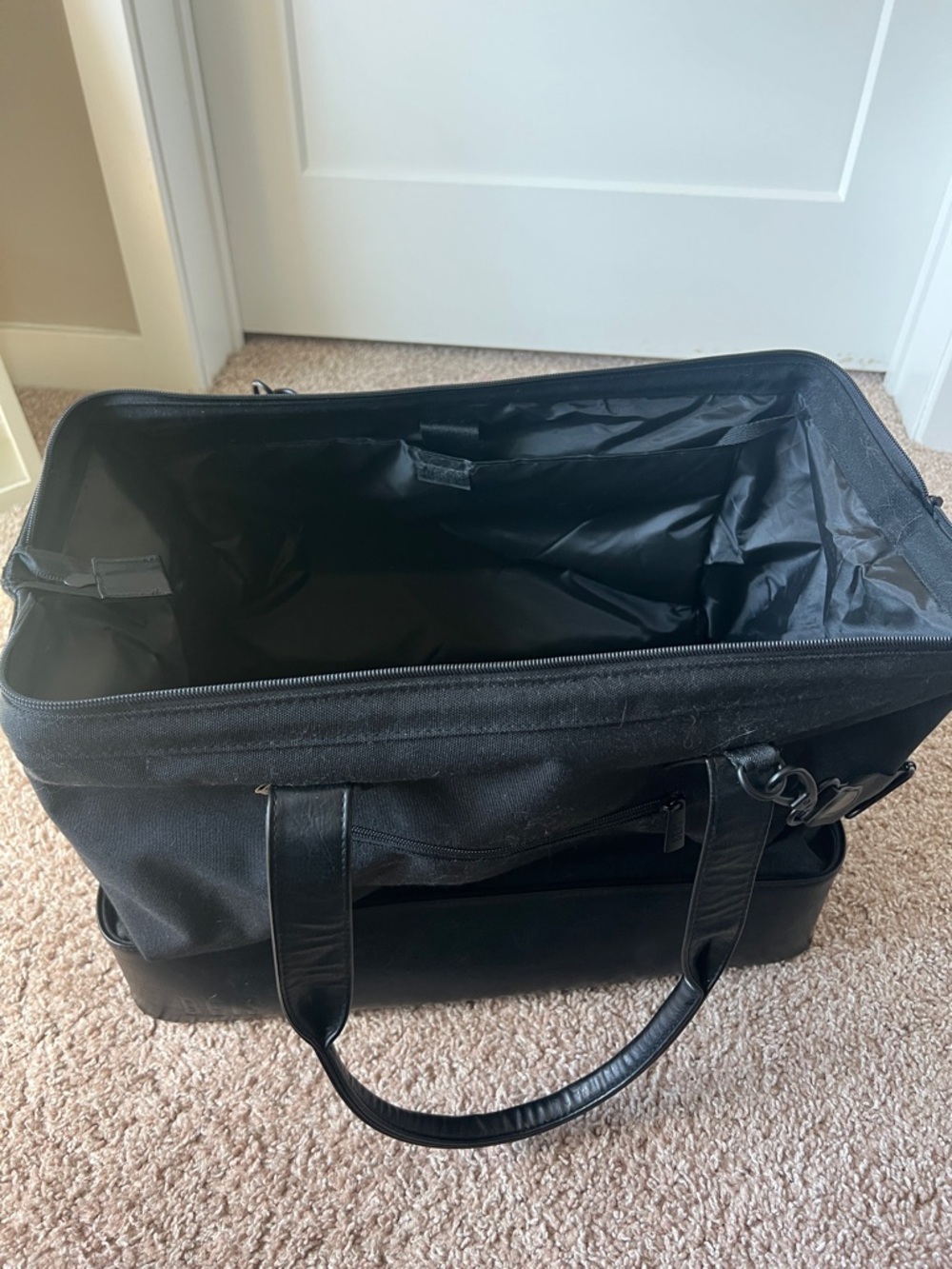 Beis Weekender Bag in Black - Picture 4 of 11